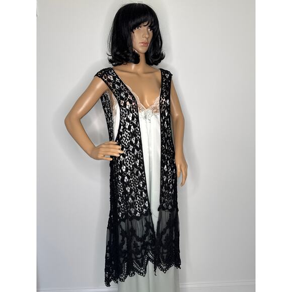 Crochet and lace sleeveless duster black origami by Vivien cardigan medium large - Picture 5 of 16